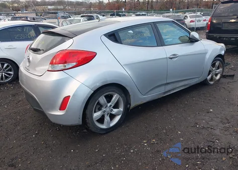 2015 Hyundai Veloster из США, поврежденный, VIN KMHTC6AD2FU245162